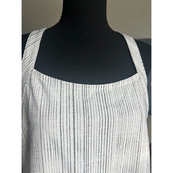 Woman’s Athleta Arrival Tank in Amara White and Black Stripes Size M - Picture 6 of 8